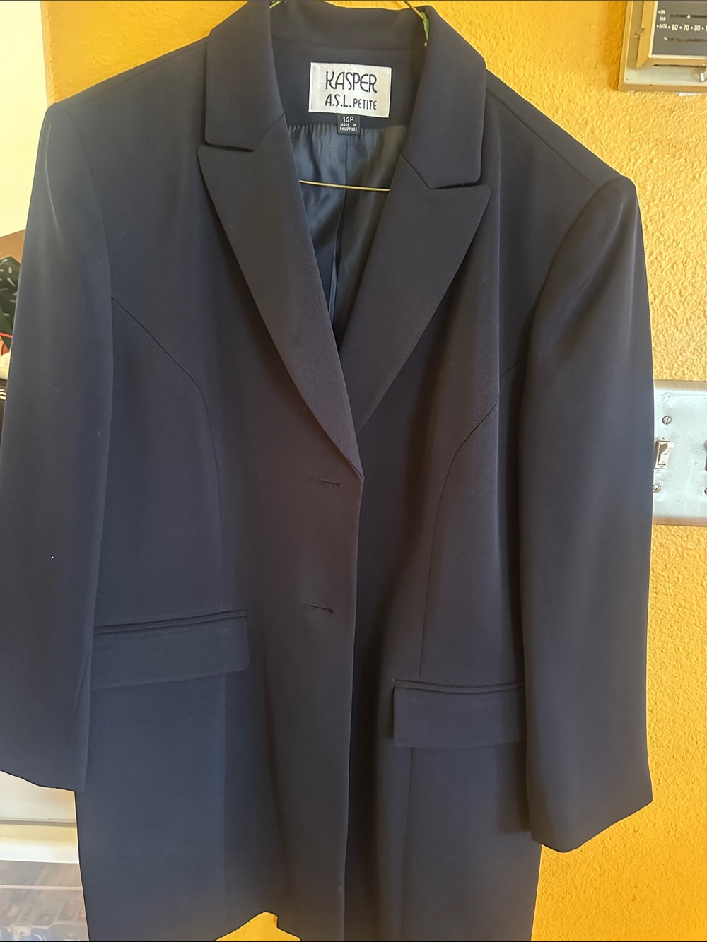 Kasper ASL petite 3/4 length Navy Women's Blazer and Pant suit